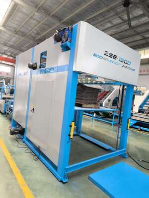 الآلة الآلية لتحميل الورق تلقائيًا لتدوير وتراكم الورق لزيادة الإنتاج في إنتاج الورق المقوى المموج